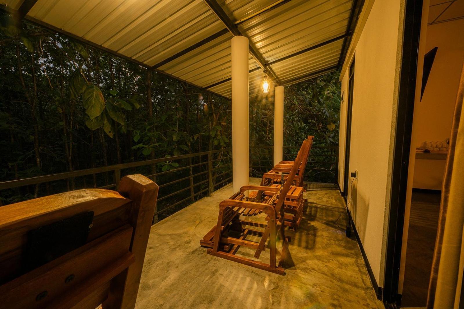Green View Safari Resort 우다왈라웨 외부 사진